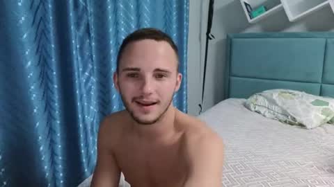 Snapshot of golden_boyyy21 chatting on September 2025 07:36:01 PM Golden boyyy21 online show from September 2025 07:36:01 PM