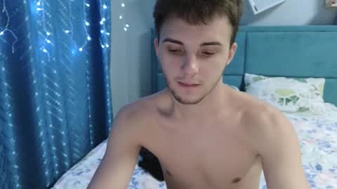 Golden boyyy21 online show from February 2026 02:34:01 PM