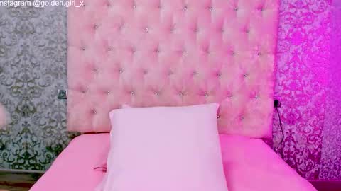 golden girl   online show from October 2025 02:01:02 AM