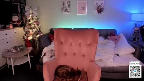 Snapshot of golden_miki chatting on December 2024 05:37:01 AM Shy in the streets but a freak in the sheets online show from December 2024 05:37:01 AM