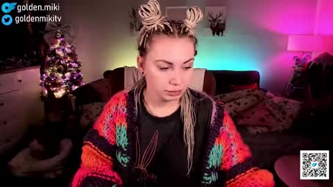 Snapshot of golden_miki chatting on December 2024 01:12:01 AM Shy in the streets but a freak in the sheets online show from December 2024 01:12:01 AM