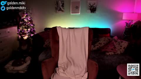 Snapshot of golden_miki chatting on December 2024 04:17:02 AM Shy in the streets but a freak in the sheets online show from December 2024 04:17:02 AM