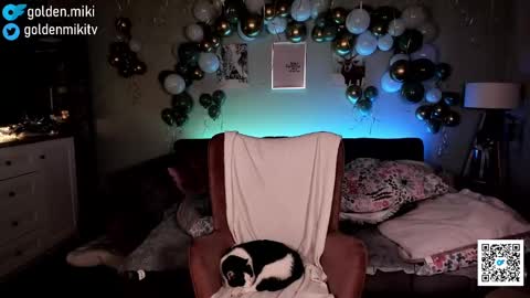 Snapshot of golden_miki chatting on January 2025 07:17:02 AM Shy in the streets but a freak in the sheets online show from January 2025 07:17:02 AM