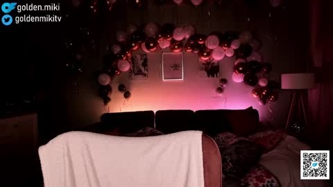 Snapshot of golden_miki chatting on January 2025 02:06:02 AM Shy in the streets but a freak in the sheets online show from January 2025 02:06:02 AM