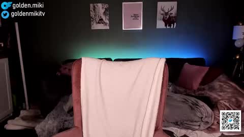 Snapshot of golden_miki chatting on January 2025 04:23:02 AM Shy in the streets but a freak in the sheets online show from January 2025 04:23:02 AM