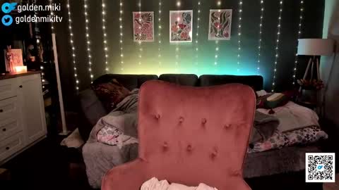 Snapshot of golden_miki chatting on February 2025 04:09:02 AM Shy in the streets but a freak in the sheets online show from February 2025 04:09:02 AM