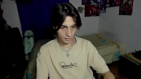 Snapshot of golden_ryan chatting on March 2026 06:01:02 PM Jmmmm online show from March 2026 06:01:02 PM