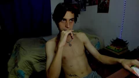 Snapshot of golden_ryan chatting on March 2026 05:33:02 AM Jmmmm online show from March 2026 05:33:02 AM