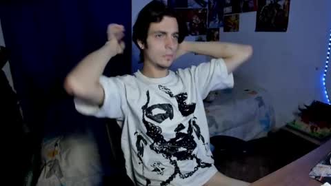 Snapshot of golden_ryan chatting on April 2026 07:30:01 AM Jmmmm online show from April 2026 07:30:01 AM