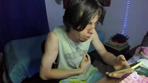 Snapshot of golden_ryan chatting on April 2026 02:09:01 AM Jmmmm online show from April 2026 02:09:01 AM