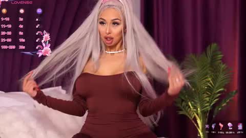 GoldenAmberX online show from March 2025 05:06:02 PM