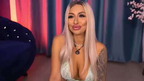 GoldenAmberX online show from November 2025 06:59:01 AM