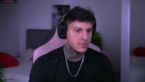 Snapshot of goldenatlasx chatting on April 2026 09:27:01 PM goldenatlasx online show from April 2026 09:27:01 PM