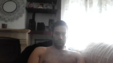 Snapshot of goldendragon19 chatting on October 2025 09:39:02 AM goldendragon19 online show from October 2025 09:39:02 AM