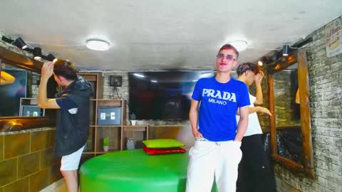 Snapshot of goldenjoi chatting on December 2024 12:49:01 PM GOLDENJOI online show from December 2024 12:49:01 PM