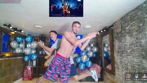 Snapshot of goldenjoi chatting on December 2024 03:53:02 PM GOLDENJOI online show from December 2024 03:53:02 PM