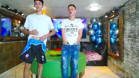 Snapshot of goldenjoi chatting on December 2024 12:38:01 PM GOLDENJOI online show from December 2024 12:38:01 PM