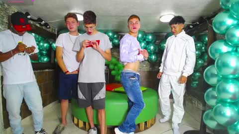 Snapshot of goldenjoi chatting on January 2025 12:40:02 PM GOLDENJOI online show from January 2025 12:40:02 PM