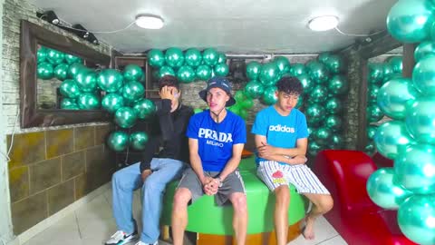 Snapshot of goldenjoi chatting on February 2025 12:35:02 PM GOLDENJOI online show from February 2025 12:35:02 PM