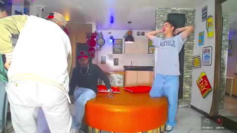 Snapshot of goldenjoi chatting on March 2025 11:39:02 AM GOLDENJOI online show from March 2025 11:39:02 AM