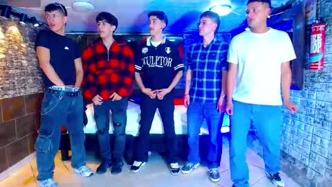 Snapshot of goldenjoi chatting on September 2025 10:10:01 PM GOLDENJOI online show from September 2025 10:10:01 PM