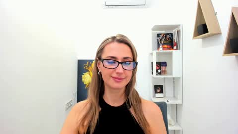 Olivia online show from January 2025 01:37:02 AM