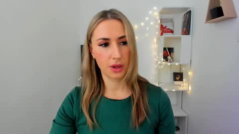 Olivia online show from February 2025 03:24:02 AM