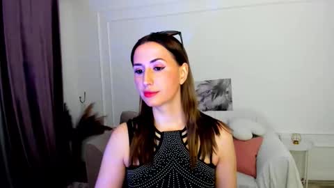 Olivia online show from March 2026 02:27:01 AM