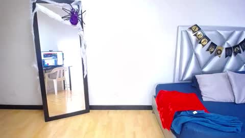 goldenn_ass1 online show from October 2025 02:46:02 AM