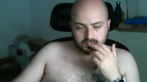 goldenspainboy online show from June 2026 11:02:01 AM