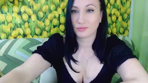 goldmoonn online show from April 2026 03:15:02 PM