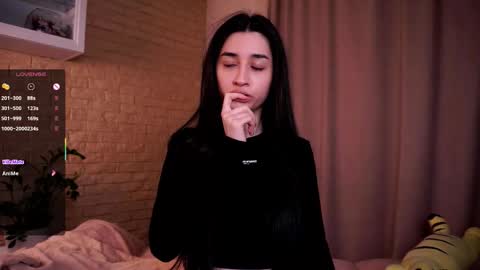 angel online show from October 2025 01:55:02 AM