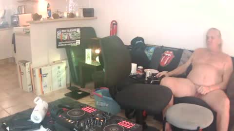 Snapshot of goldyguy011 chatting on July 2026 04:18:01 AM goldyguy011 online show from July 2026 04:18:01 AM