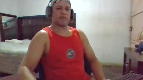 Snapshot of golons17 chatting on January 2026 06:26:01 AM golons17 online show from January 2026 06:26:01 AM