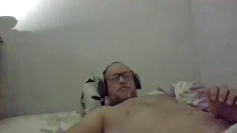 Snapshot of golons17 chatting on March 2026 08:55:02 AM golons17 online show from March 2026 08:55:02 AM