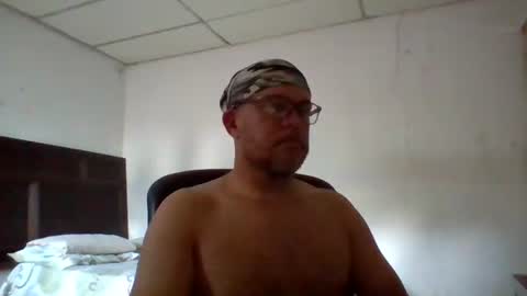 Snapshot of golons17 chatting on March 2026 12:45:02 PM golons17 online show from March 2026 12:45:02 PM