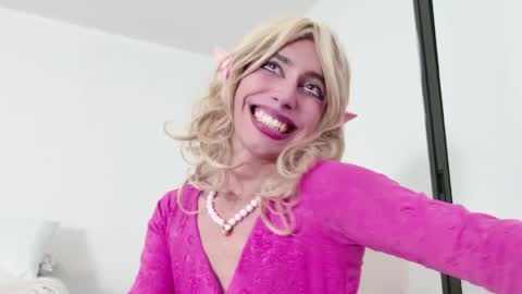 Snapshot of gomita1810 chatting on April 2026 04:15:02 AM gomita online show from April 2026 04:15:02 AM