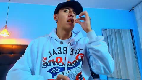 good_sheep online show from February 2025 08:18:02 AM