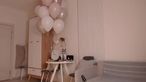 Yulia 24  online show from April 2026 05:06:01 PM