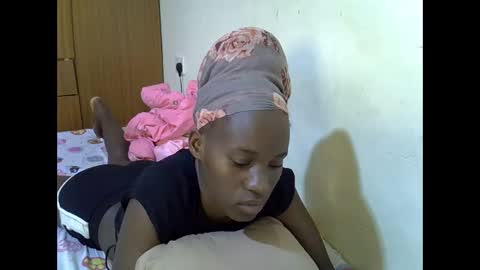 Snapshot of gorgeous_maya1 chatting on November 2025 06:07:01 PM gorgeous_maya1 online show from November 2025 06:07:01 PM