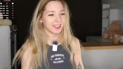 Luna online show from April 2026 01:25:01 AM