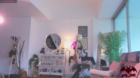 sophie  Special celebration a the beach 300k followers 3011 and 0112   online show from October 2025 09:16:01 PM