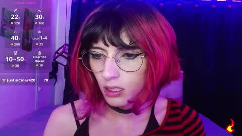 goth_minerva online show from October 2025 02:05:01 PM