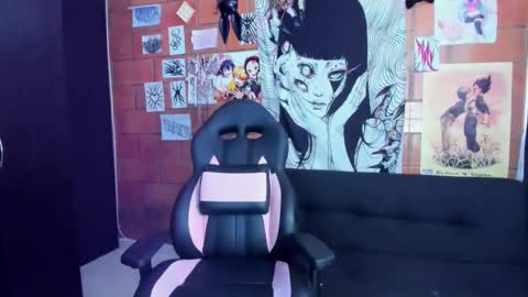 Snapshot of gothic9goddes chatting on December 2024 08:01:02 PM GG online show from December 2024 08:01:02 PM