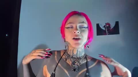 Snapshot of gothic9goddes chatting on January 2025 05:11:02 AM GG online show from January 2025 05:11:02 AM