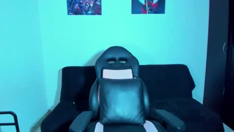 Snapshot of gothic9goddes chatting on February 2025 12:39:01 AM GG online show from February 2025 12:39:01 AM