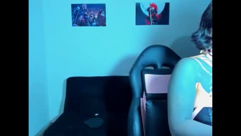 Snapshot of gothic9goddes chatting on February 2025 03:43:01 AM GG online show from February 2025 03:43:01 AM