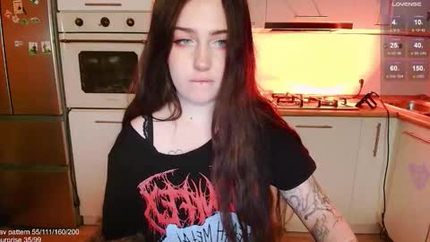 Snapshot of gothkittys chatting on October 2025 12:28:02 PM traumfrau Kira angel face devil eyes I SELL A LOT VIDEO IN GALLERY online show from October 2025 12:28:02 PM