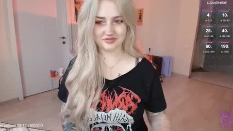 Snapshot of gothkittys chatting on March 2026 11:21:02 AM traumfrau Kira angel face devil eyes I SELL A LOT VIDEO IN GALLERY online show from March 2026 11:21:02 AM