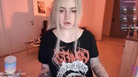 Snapshot of gothkittys chatting on April 2026 05:18:01 PM traumfrau Kira angel face devil eyes I SELL A LOT VIDEO IN GALLERY online show from April 2026 05:18:01 PM